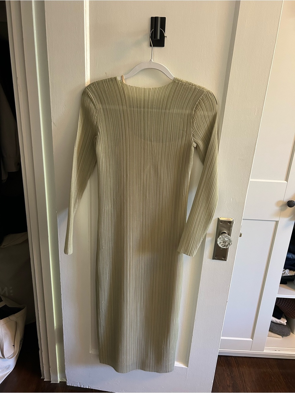 Vince Long Sleeve Ribbed Midi Dress in Light Olive